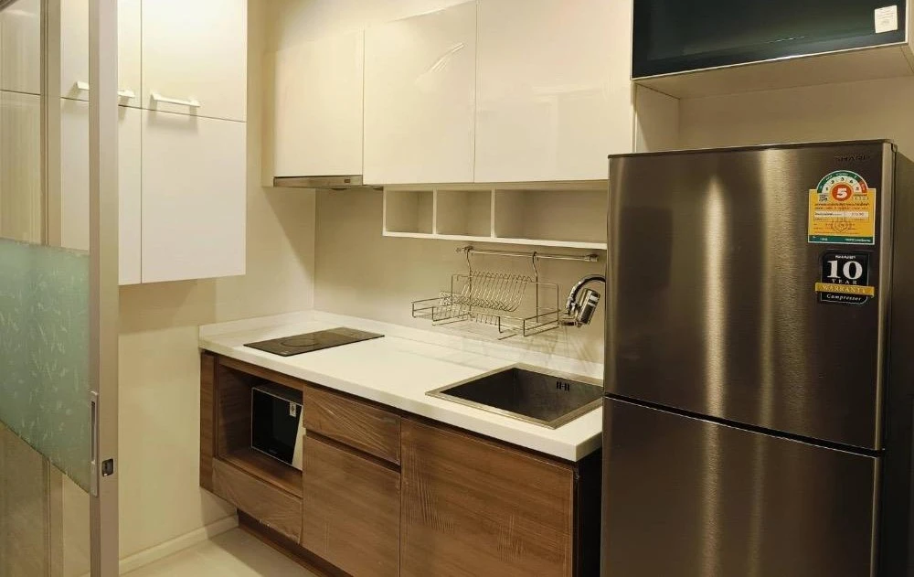 For sale, for rent!! Condo Fuse Chan-Sathorn, 10th floor, corner room, beautiful room, fully furnished, ready to move in, don't miss it!!