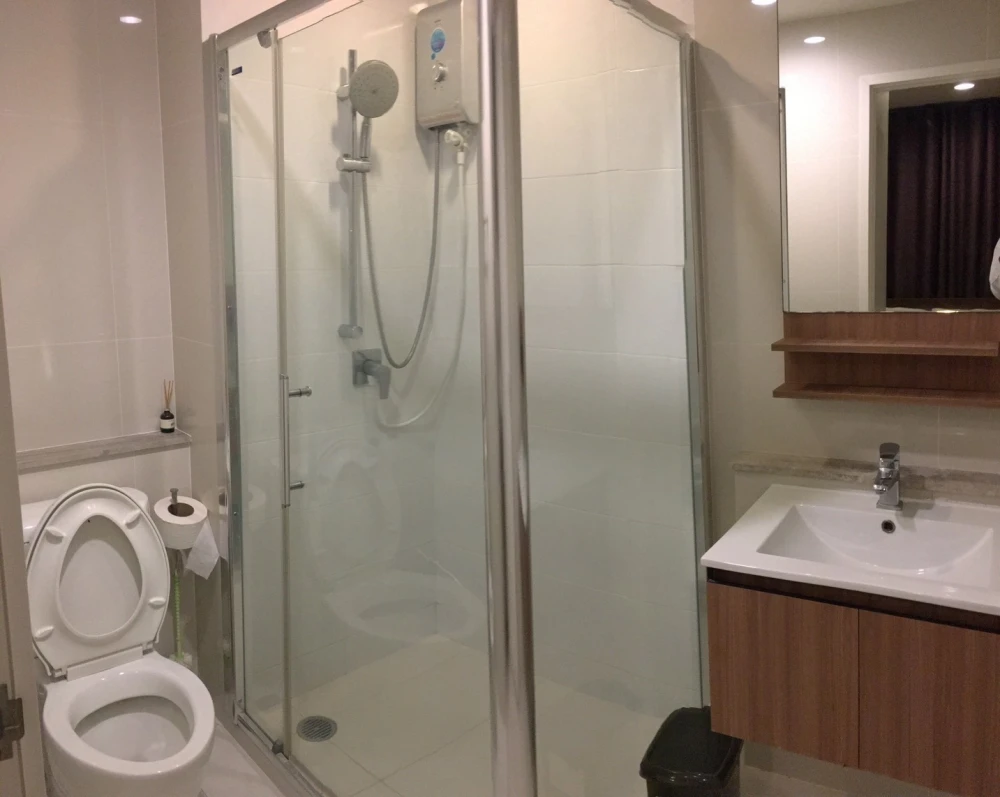 Condo for sale, rent, Fuse Chan - Sathorn, with good wallpaper Good price like this. Don't let it slip away. Hurry up to reserve.