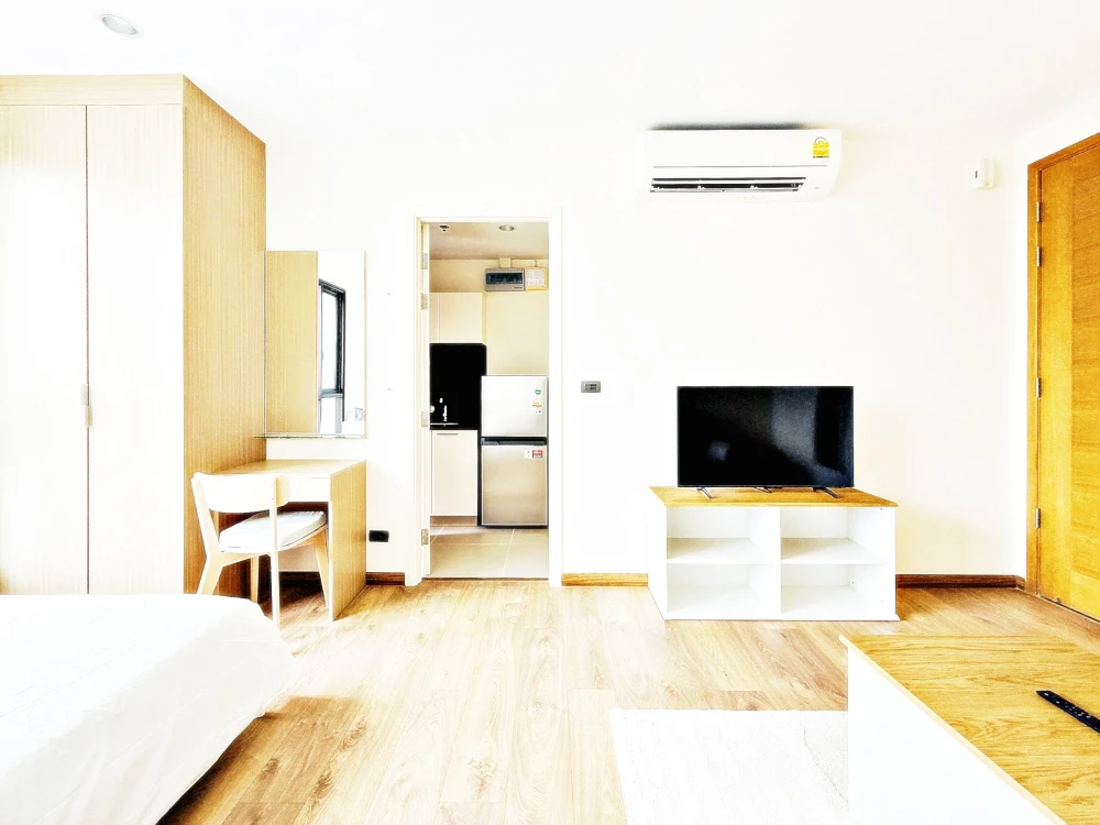 For sale, for rent!! Condo Fuse Sathorn-Taksin, 15th floor, open view, good view, good price, ready to move in, hurry up and book now!!