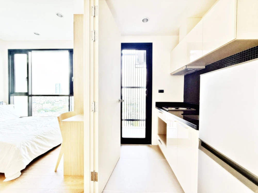 For sale, for rent!! Condo Fuse Sathorn-Taksin, 15th floor, open view, good view, good price, ready to move in, hurry up and book now!!