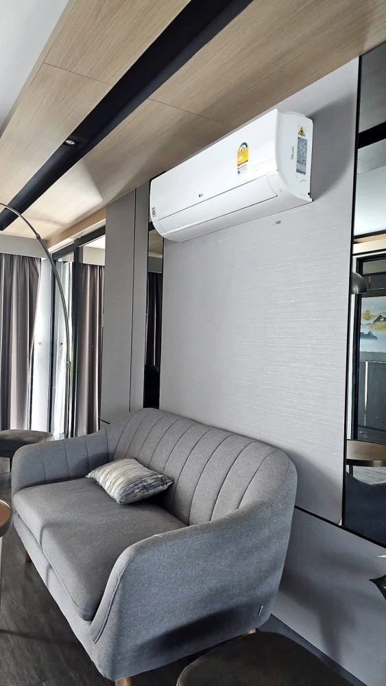 For sale, for rent, Monte Rama 9 Condo, ready to move in, not too expensive, complete here, hurry and book now, don't miss out.