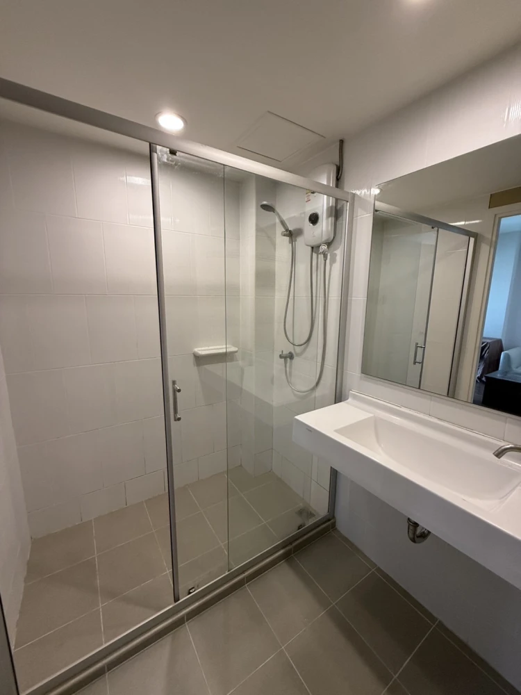 For sale or rent!! Condo U Delight Ratchavipha, 23rd floor, expressway view, beautiful room, fully furnished, ready to move in! Reserve now!!