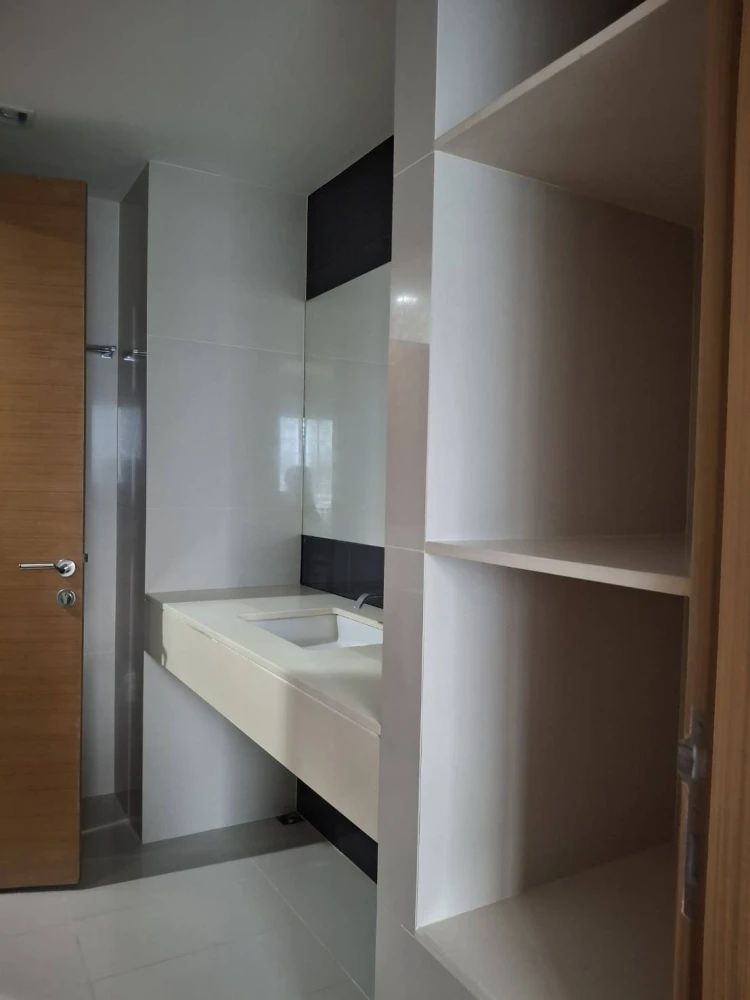 Sell, rent, Rhythm Ratchada-Huay Kwang condo, great view, low price, must hurry!!