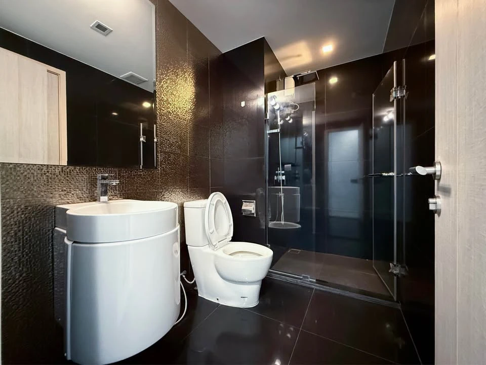 Condo for sale, rent, Rhythm Sukhumvit 36-38, new condo, ready to move in In the heart of Sukhumvit near BTS Thonglor