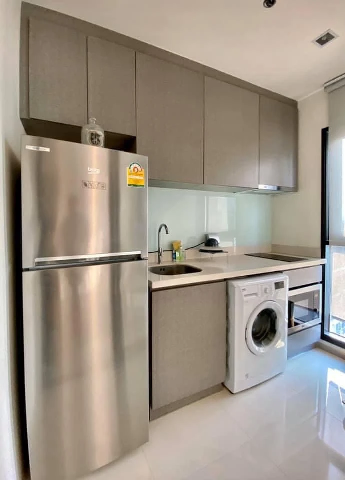 For Sale/Rent!! Rhythm Sukhumvit 36-38 Condo, 8th floor, beautiful room, fully furnished, ready to move in! Reserve now!!
