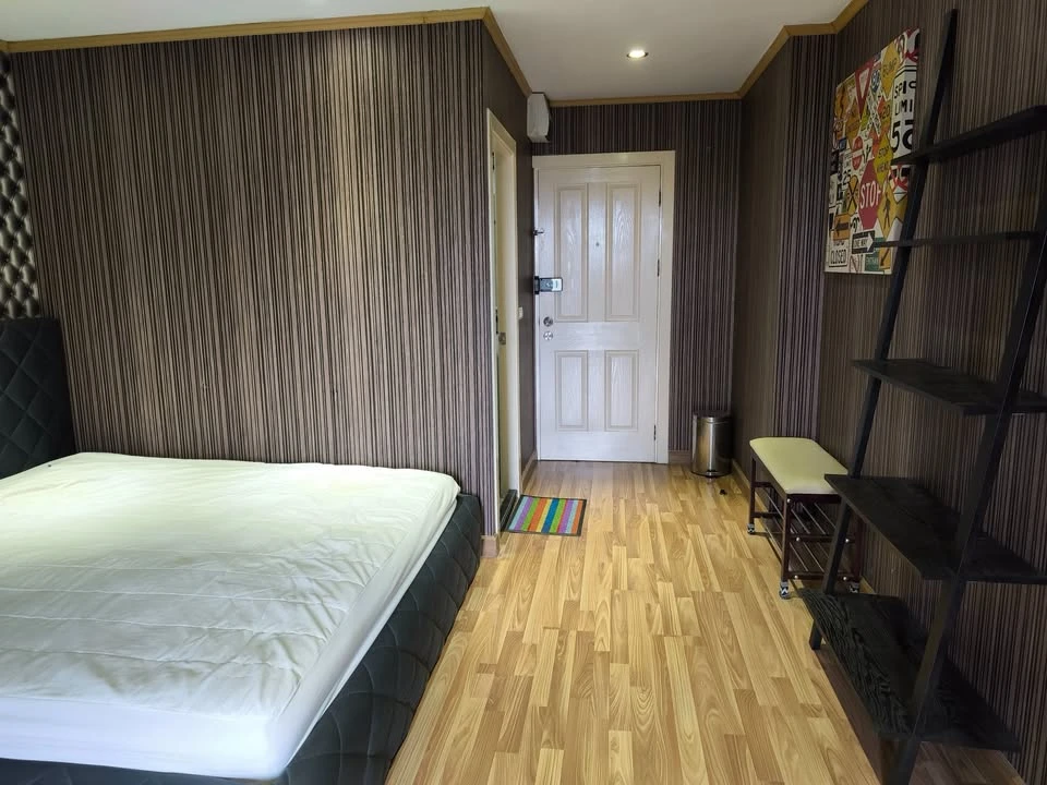 Condo for sale or rent, Regent Home 15, Chaengwattana, next to wallpaper, decorated, fully furnished, rent now