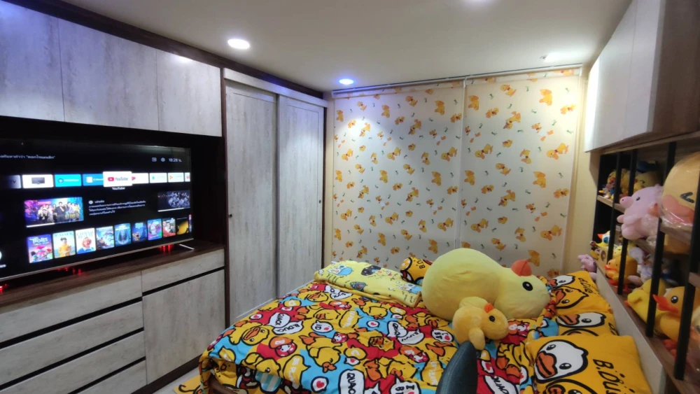 For rent!! Regent Home Sukhumvit 97/1 Condo. Beautiful, very livable unit. Fully furnished, ready to move in. Reserve now!!