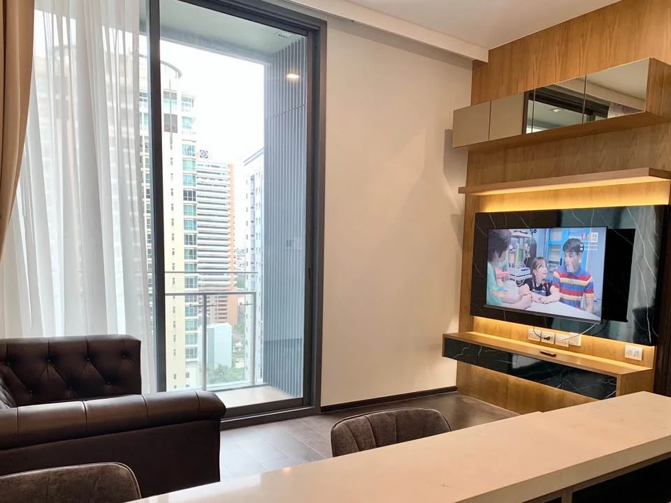 Condo for sale, rent, LAVIC Sukhumvit 57, near BTS Asoke and MRT Sukhumvit, convenient transportation.