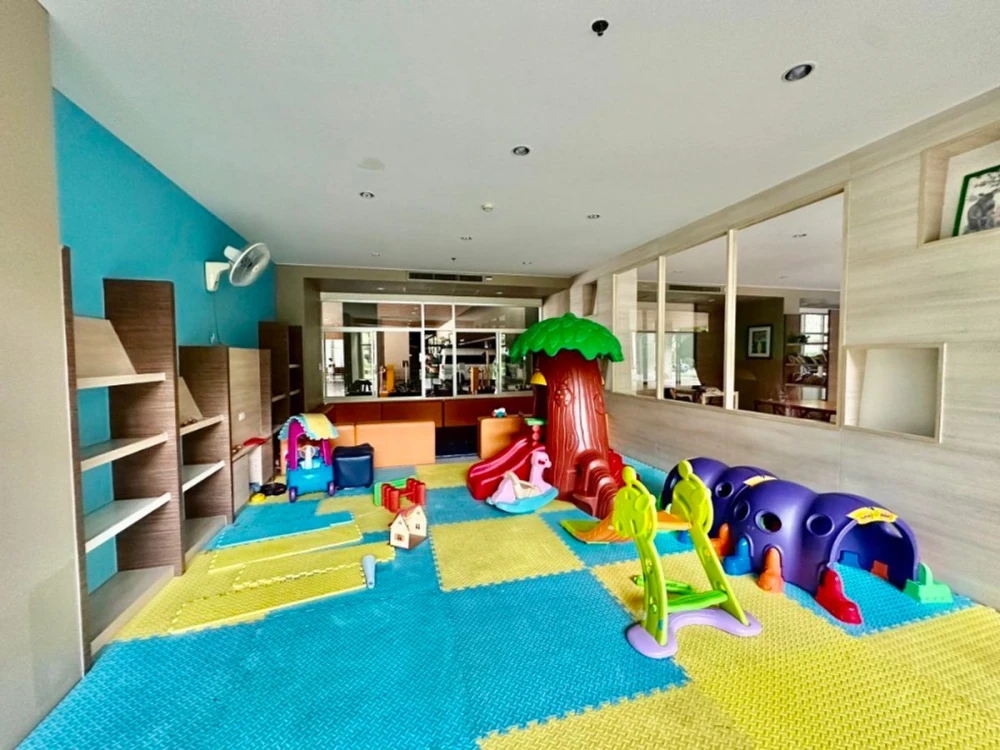 For sale, for rent!! Lumpini Park Condo, Rama 9-Ratchada, 23rd floor, beautiful view, fully furnished, ready to move in immediately, don't miss it!!