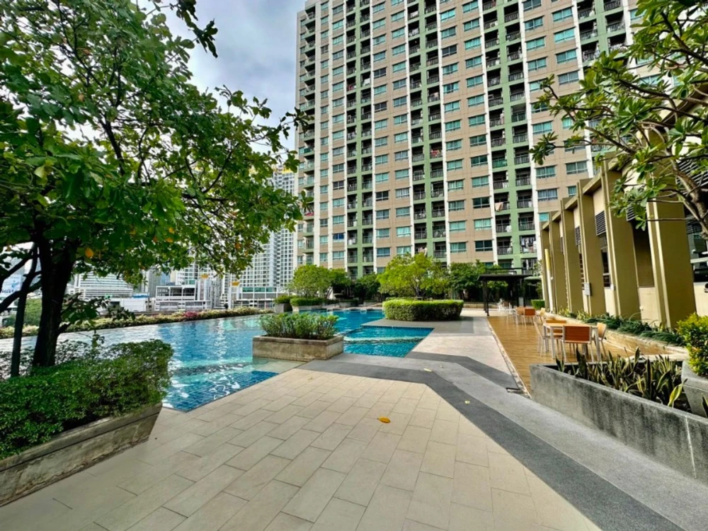 For sale, for rent!! Lumpini Park Condo, Rama 9-Ratchada, 23rd floor, beautiful view, fully furnished, ready to move in immediately, don't miss it!!