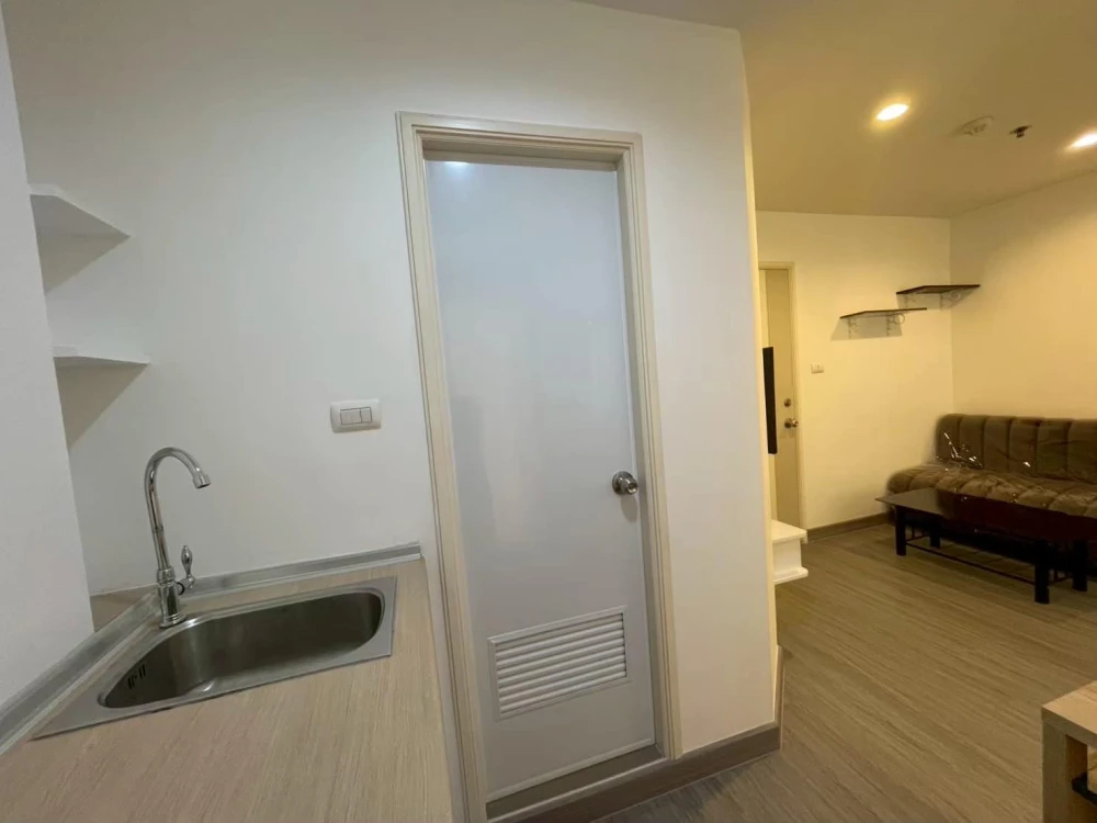 Condo for rent or sale, Lumpini Ville Ramkhamhaeng 60/2, beautiful room, fully furnished, convenient transportation, urgently booking a room