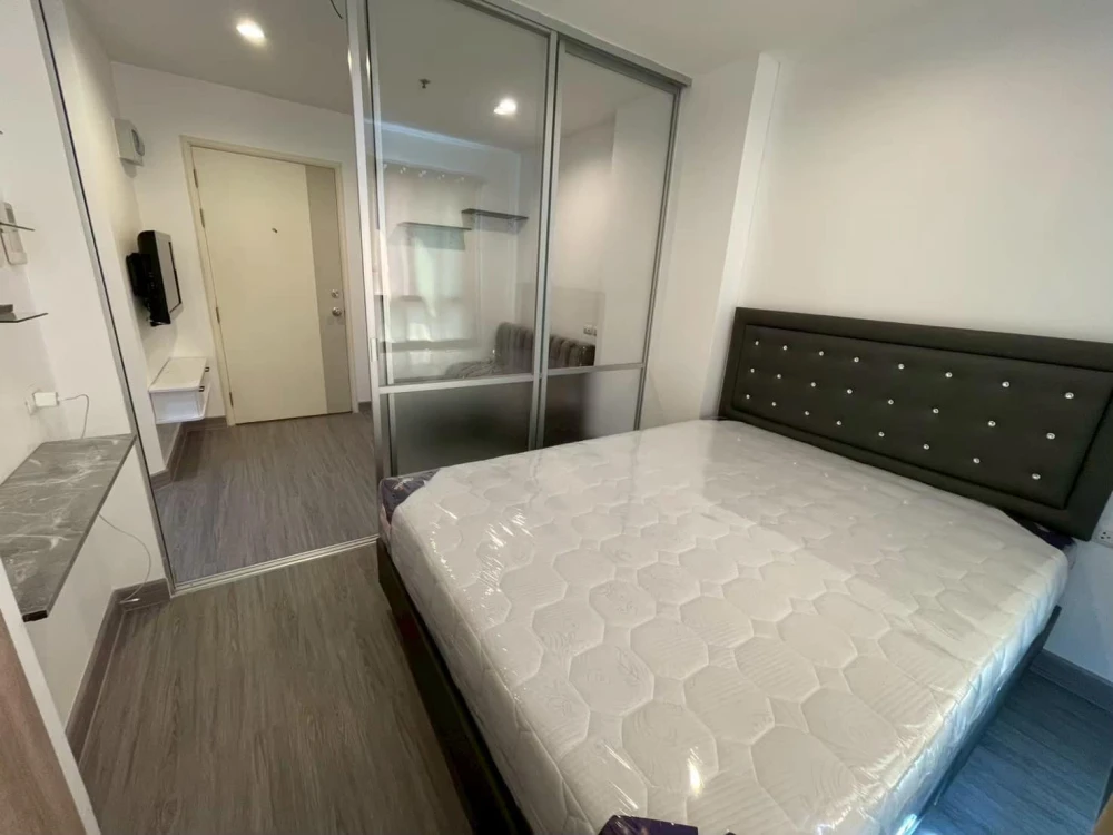Condo for rent or sale, Lumpini Ville Ramkhamhaeng 60/2, beautiful room, fully furnished, convenient transportation, urgently booking a room