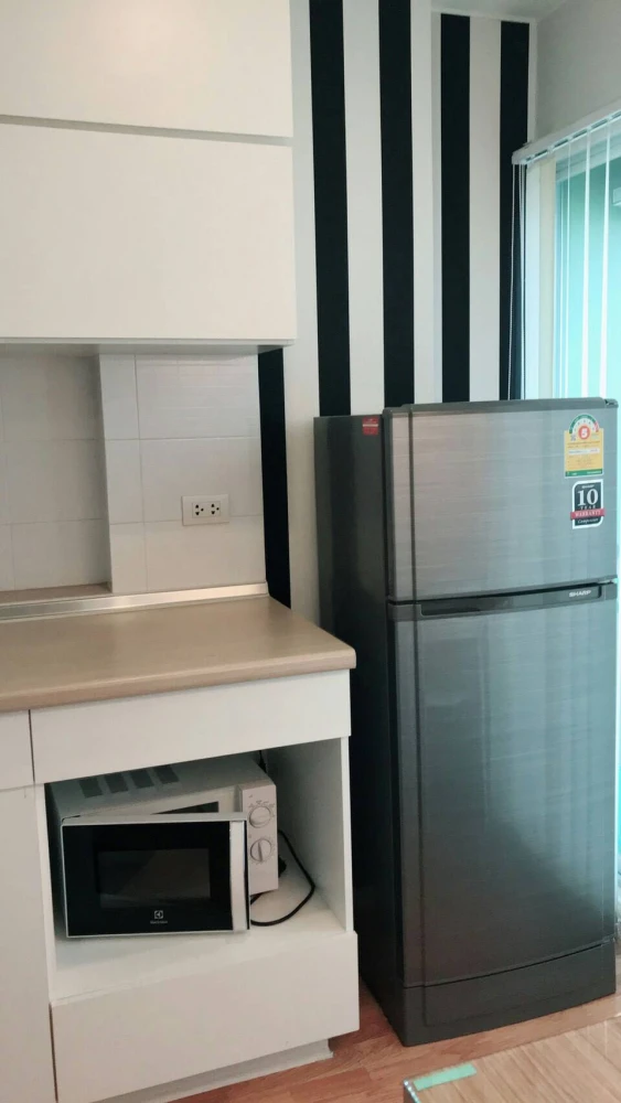 For sale, for rent!! Lumpini Place Condo Rama 4-Ratchadaphisek, location in the heart of the city, convenient travel, near BTS Ekkamai!!