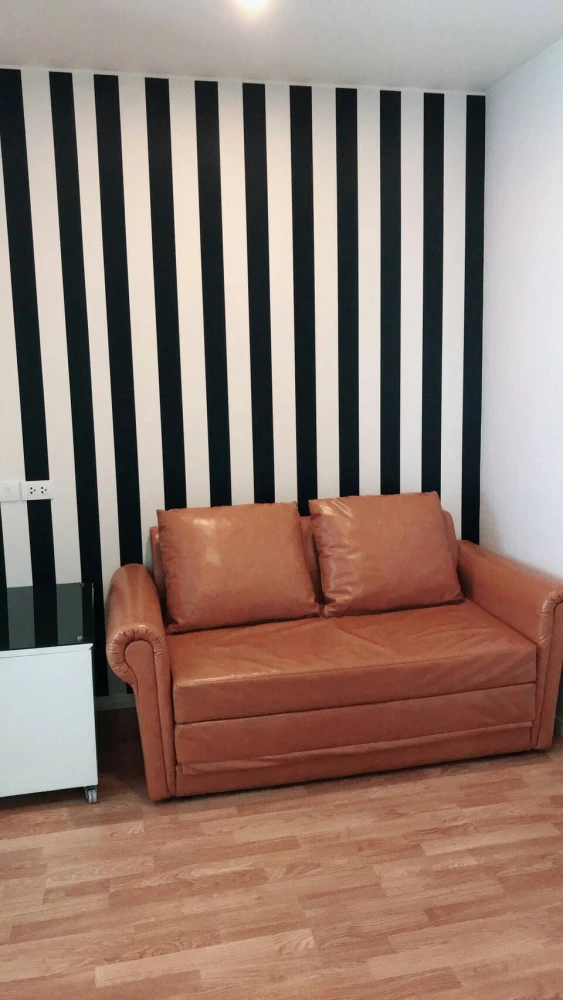 For sale, for rent!! Lumpini Place Condo Rama 4-Ratchadaphisek, location in the heart of the city, convenient travel, near BTS Ekkamai!!