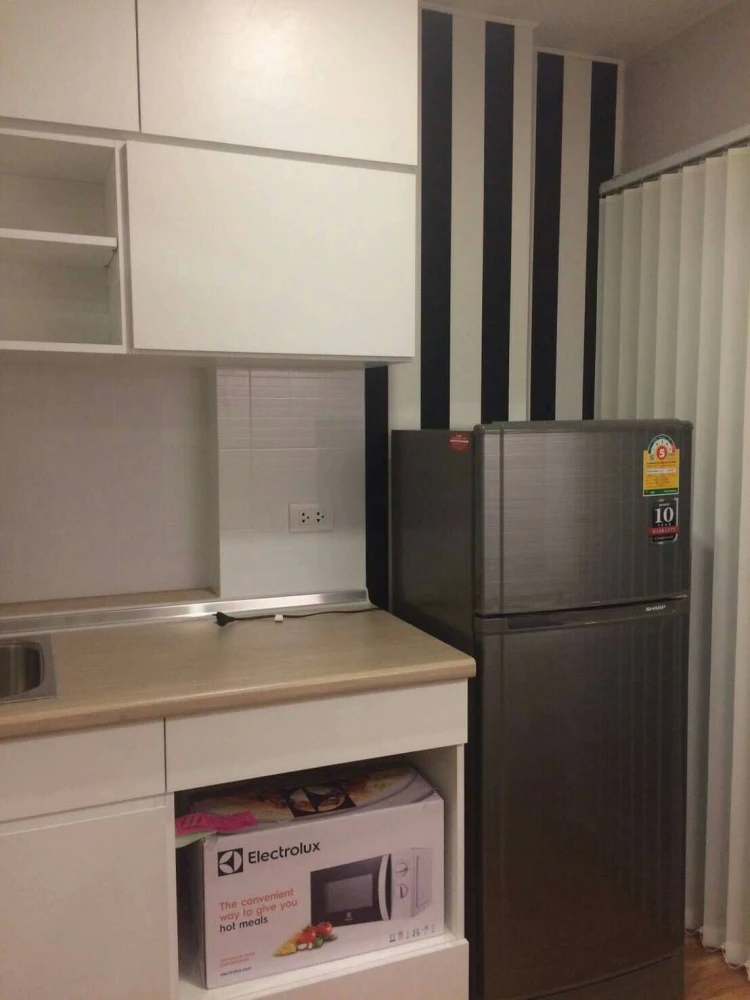 For sale, for rent!! Lumpini Place Condo Rama 4-Ratchadaphisek, location in the heart of the city, convenient travel, near BTS Ekkamai!!