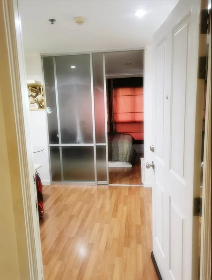 For sale, for rent!! Lumpini Place Ratchayothin condo, 12th floor, Building A, corner room, garden view, ready to move in, don't miss it!!