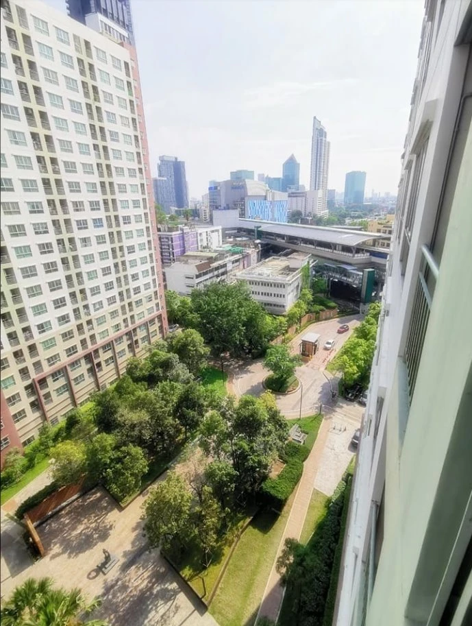 For sale, for rent!! Lumpini Place Ratchayothin condo, 12th floor, Building A, corner room, garden view, ready to move in, don't miss it!!