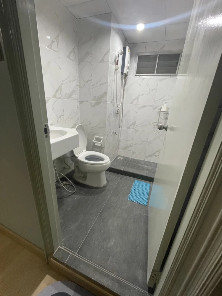 For sale, for rent!! Condo Lumpini Center Sukhumvit 77, 2nd floor, balcony, garden view, fully furnished, ready to move in, don't miss it!!