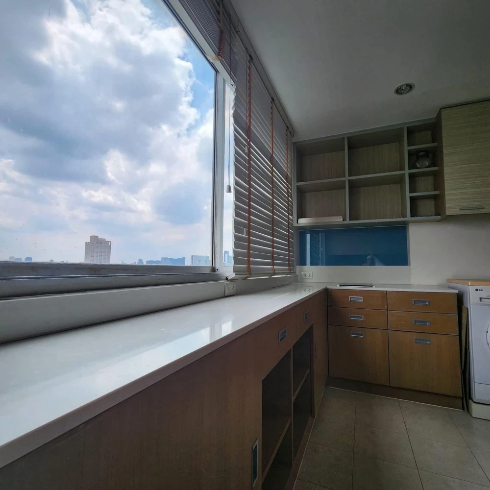 For sale, for rent, Supalai Park Kaset condo, spacious room, usable area, good price, you must not miss it.