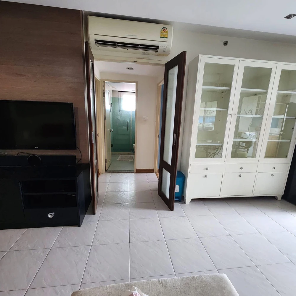 For sale, for rent, Supalai Park Kaset condo, spacious room, usable area, good price, you must not miss it.