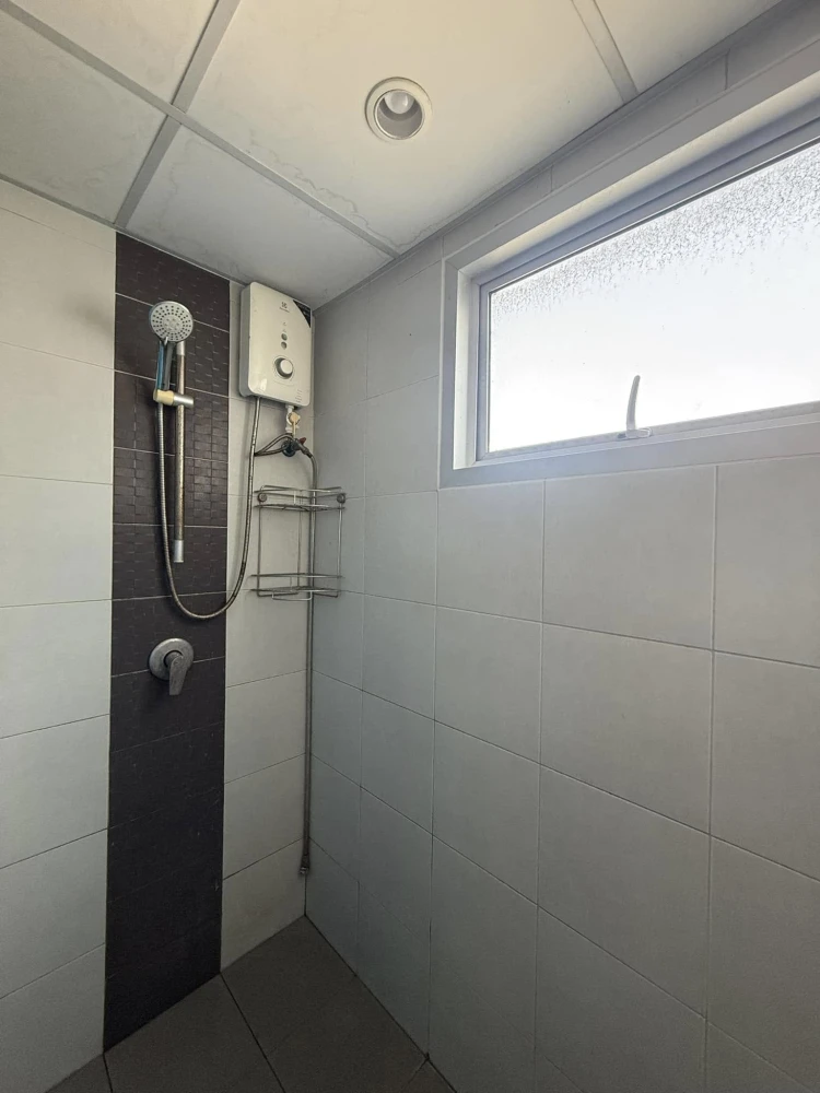For sale, for rent, Supalai Vista condo, Tiwanon intersection, spacious room, usable area, good price, hurry and reserve now.