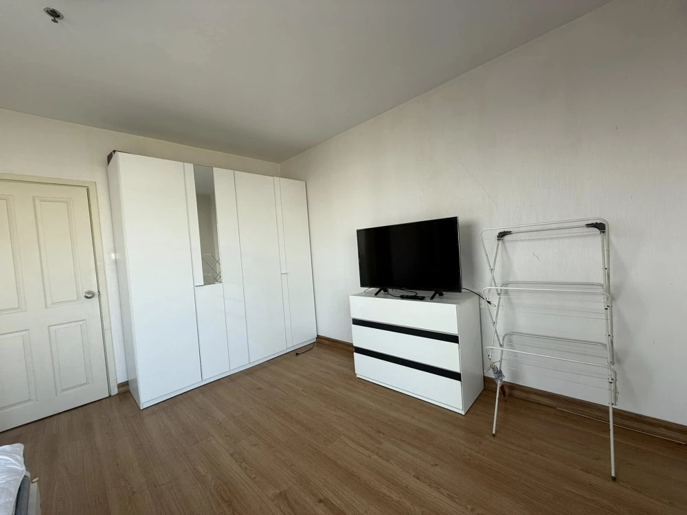 For sale, for rent, Supalai Vista condo, Tiwanon intersection, spacious room, usable area, good price, hurry and reserve now.