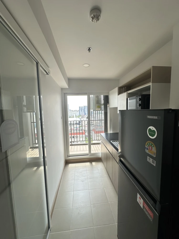 Condo for sale, rent, Supalai Veranda Ramkhamhaeng, room divided into private areas, comfortable sofa to sit on, don't wait.