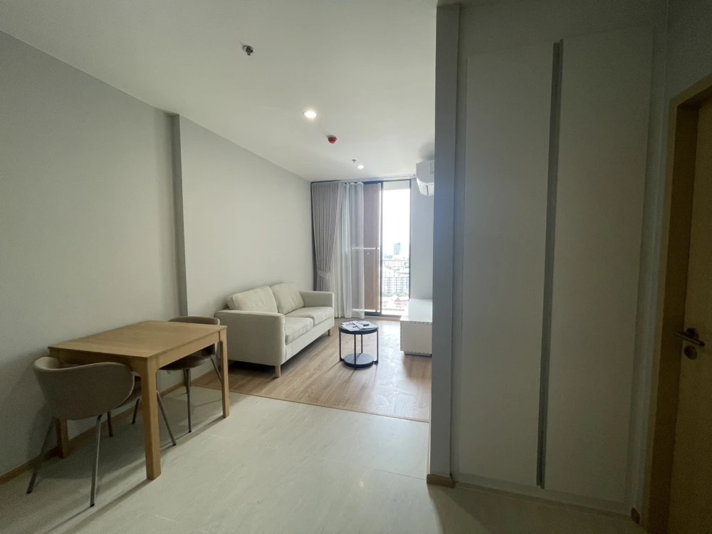 For sale or rent!! Condo Skyrise Avenue Sukhumvit 64, 18th floor, Building E, fully furnished and equipped, ready to move in! Reserve now!!