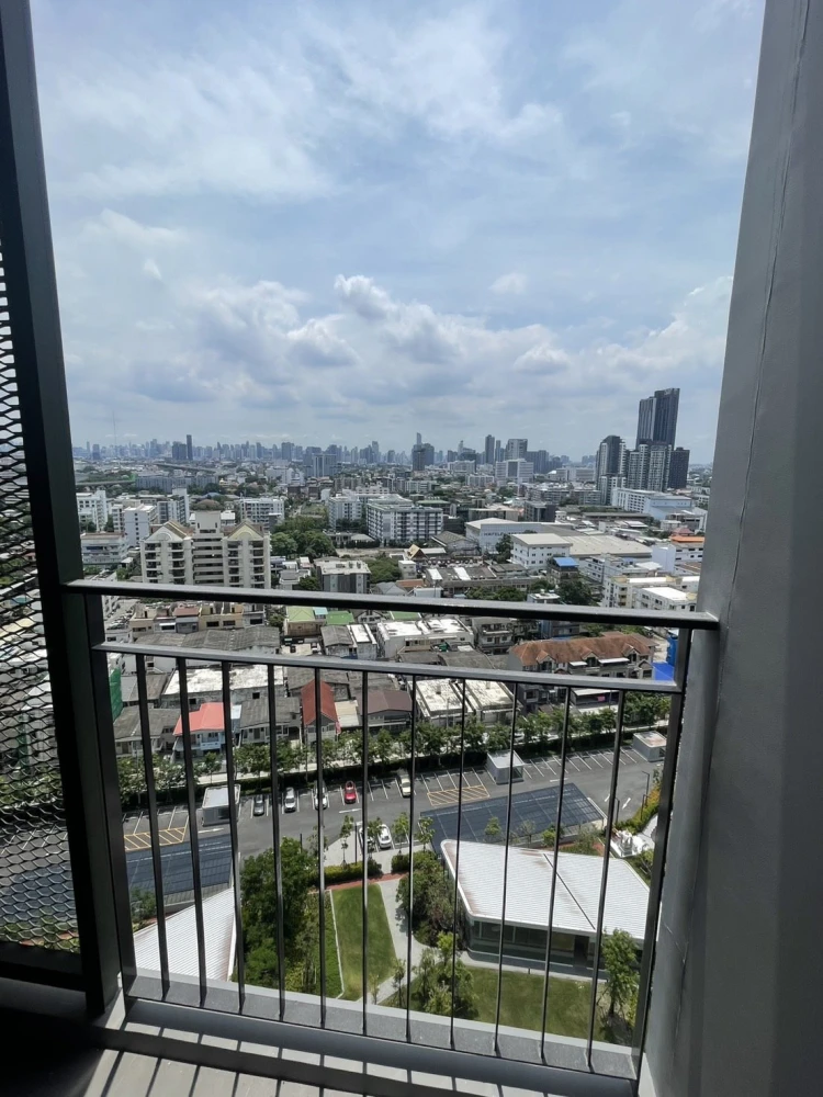 For sale or rent!! Condo Skyrise Avenue Sukhumvit 64, 18th floor, Building E, fully furnished and equipped, ready to move in! Reserve now!!