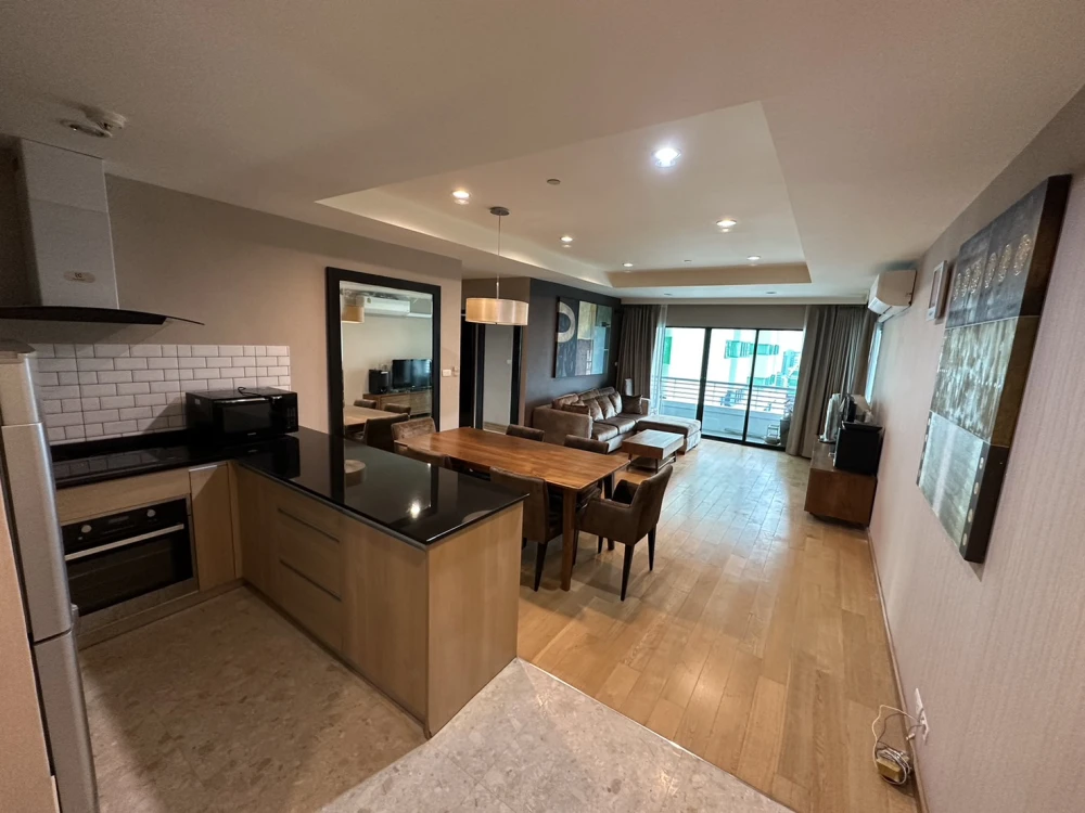 Sell for rent!! Sathorn Gardens Condo, a luxury condominium in the heart of the city. Elegant, stylish, hurry up to reserve!!