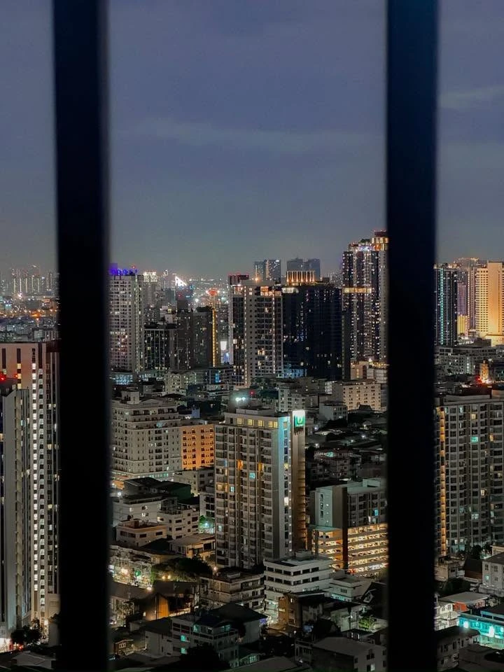 For sale For rent!! Condo Artisan Ratchada, high floor, city view, especially beautiful at night, full of built-in furniture, don't miss it!!