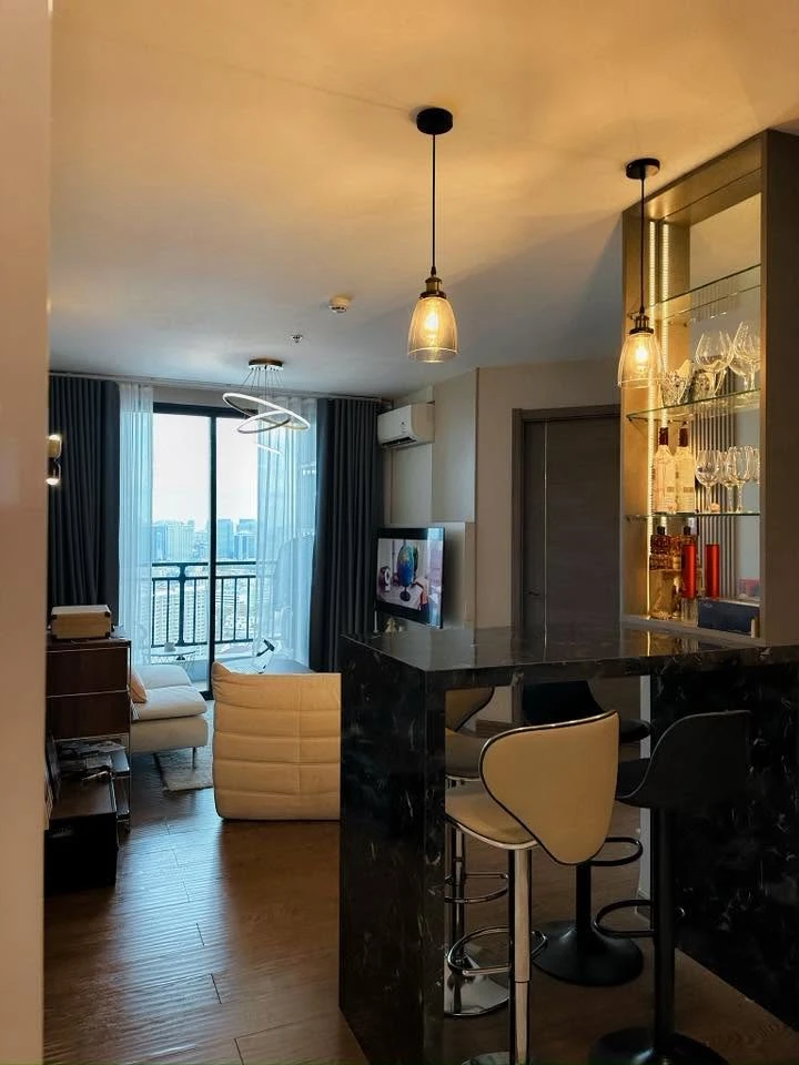 For sale For rent!! Condo Artisan Ratchada, high floor, city view, especially beautiful at night, full of built-in furniture, don't miss it!!