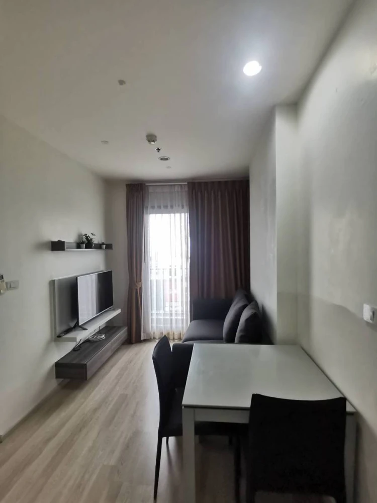 For sale, for rent!! Centric Ratchada-Huai Khwang Condo, 1st floor, fully furnished, convenient transportation, near the BTS, don't miss it!!