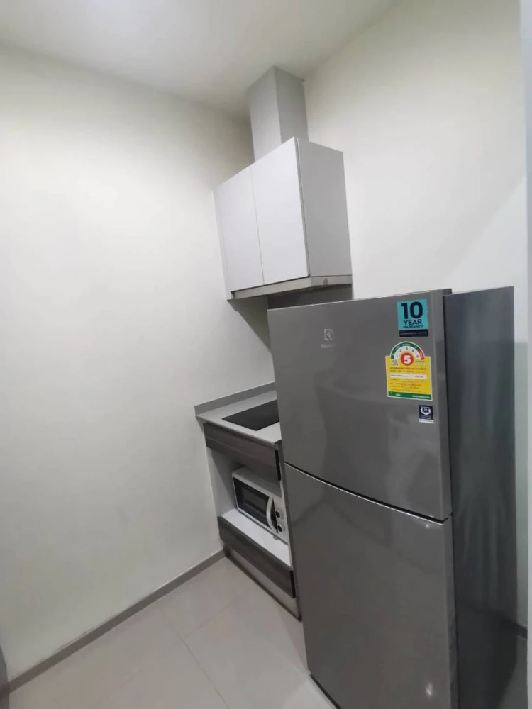 For sale, for rent!! Centric Ratchada-Huai Khwang Condo, 1st floor, fully furnished, convenient transportation, near the BTS, don't miss it!!
