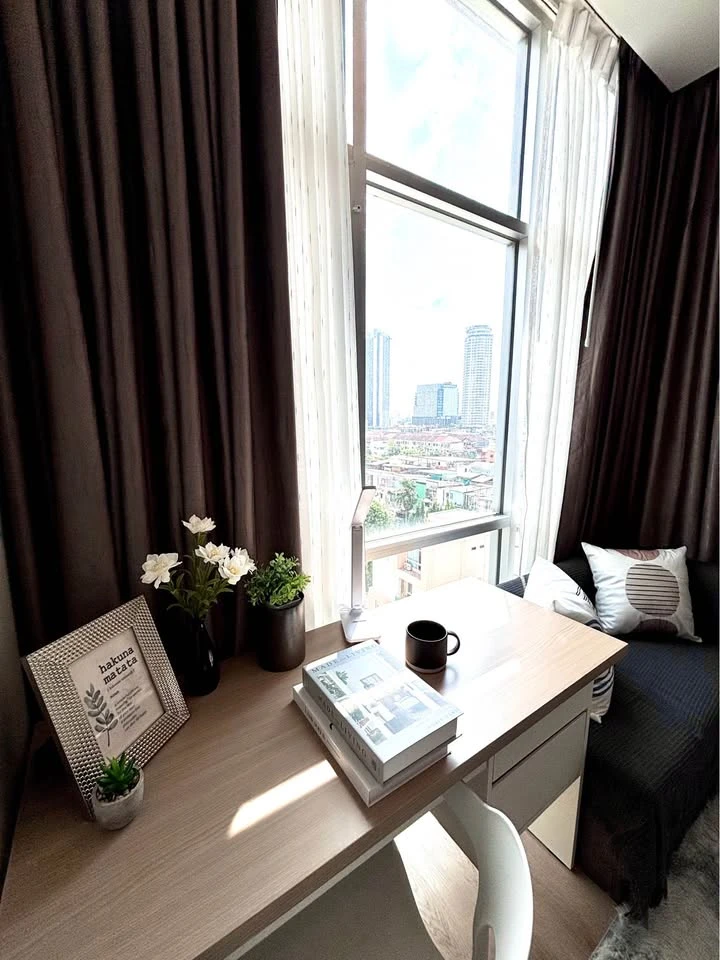 For sale or rent: Centric Sathorn-Saint Louis condo, 9th floor, city view, larger than standard size, comfortable living, beautifully decorated, clean