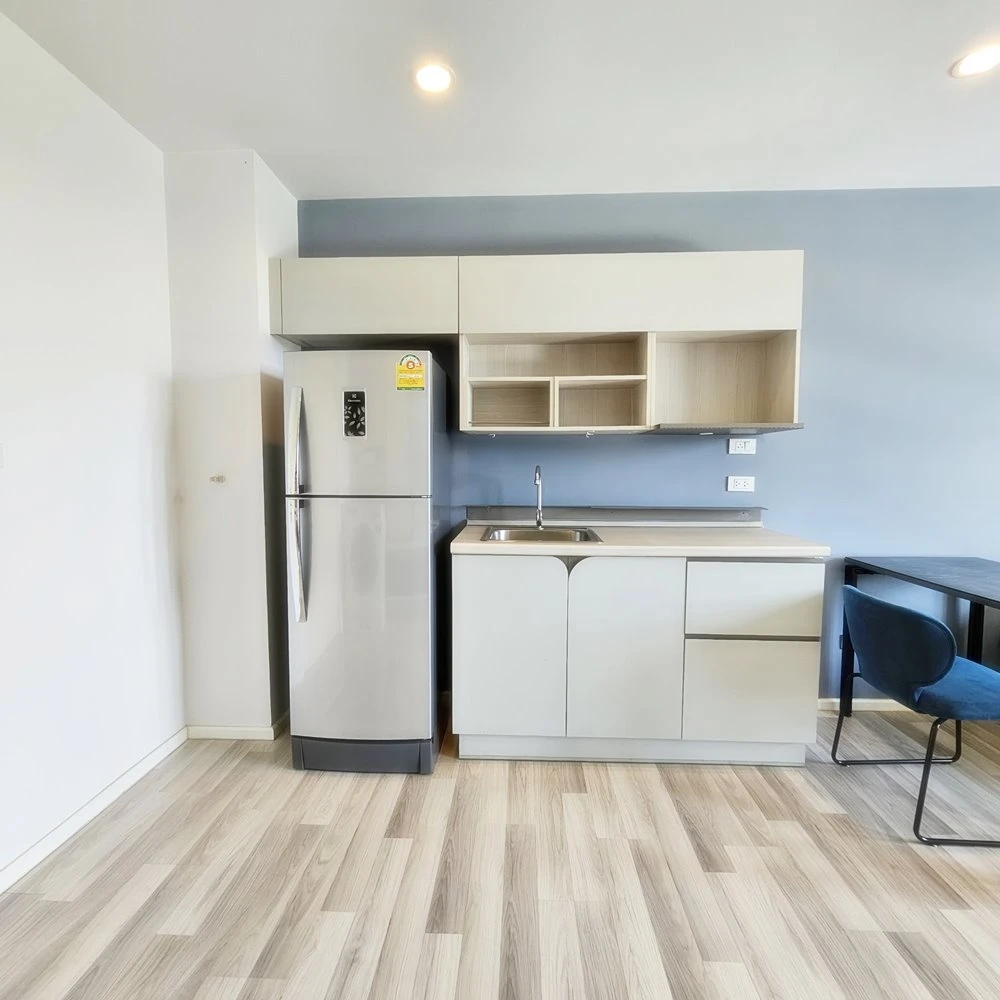 For sale, for rent!! Condo The Key Chaloem Phrakiat Rama 9, 4th floor, beautiful room, spacious, ready to move in, don't miss it!!