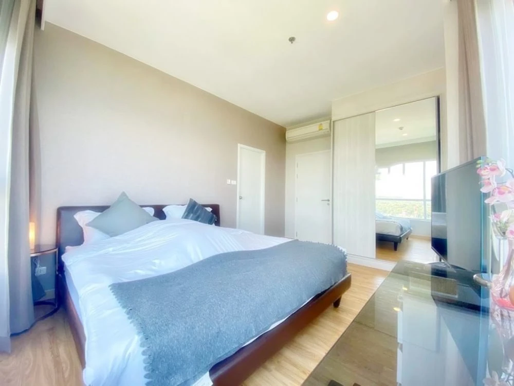 For sale, for rent!! Condo The Sea Sriracha, corner room, sea view and swimming pool, good price, ready to move in, hurry up and book now!!