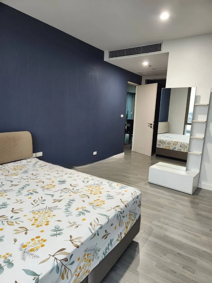 Condo for sale, rent, The Room, BTS Wongwian Yai, fully furnished, plus a cute price, don't miss it!! Hurry up to reserve now!