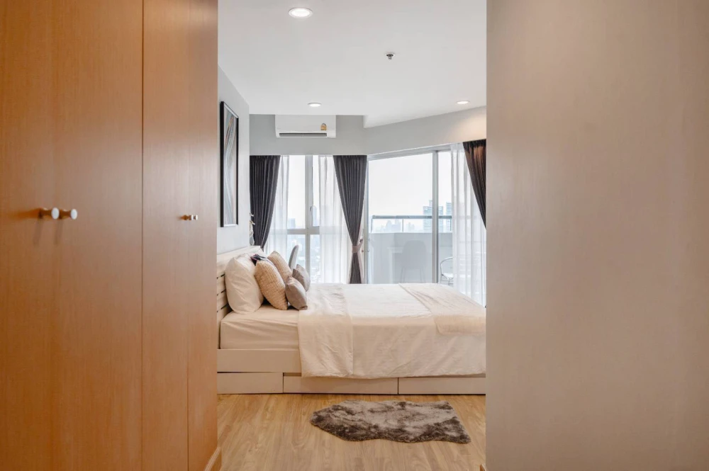 For sale, for rent!! Condo The Waterford Diamond Sukhumvit 30/1, 44th floor, river view and Benjakitti Park, ready to move in, hurry up and book now!!