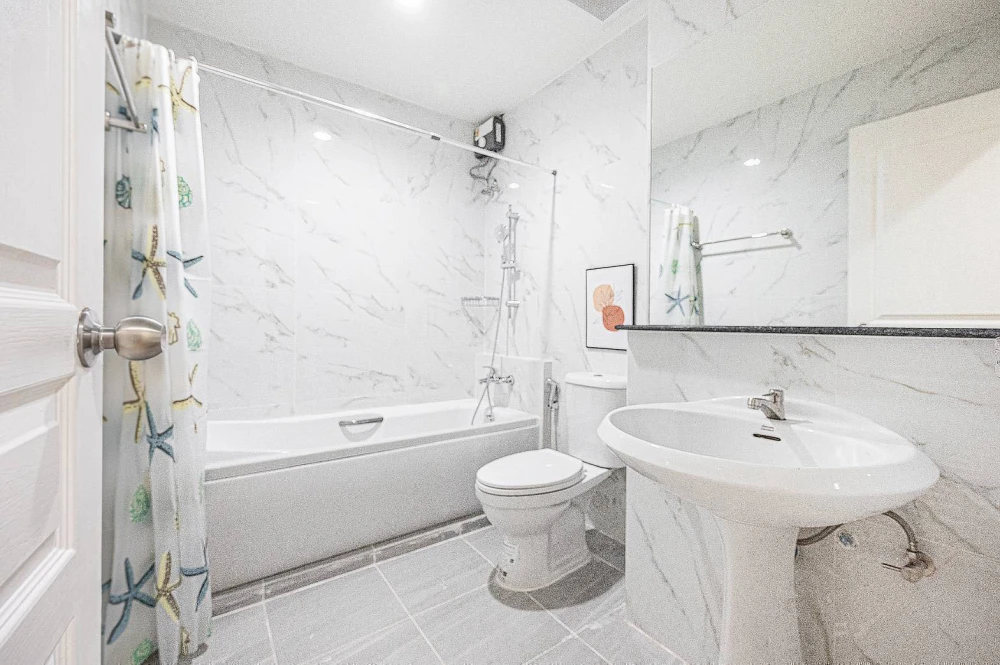 For sale, for rent!! Condo The Waterford Diamond Sukhumvit 30/1, 44th floor, river view and Benjakitti Park, ready to move in, hurry up and book now!!