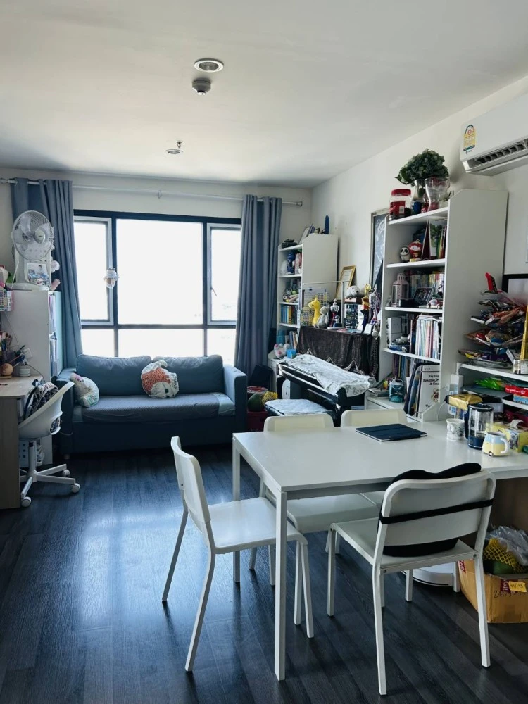 For sale or rent!! Condo The Base Park East, 35th floor, beautiful room, fully furnished, ready to move in. Reserve now!!