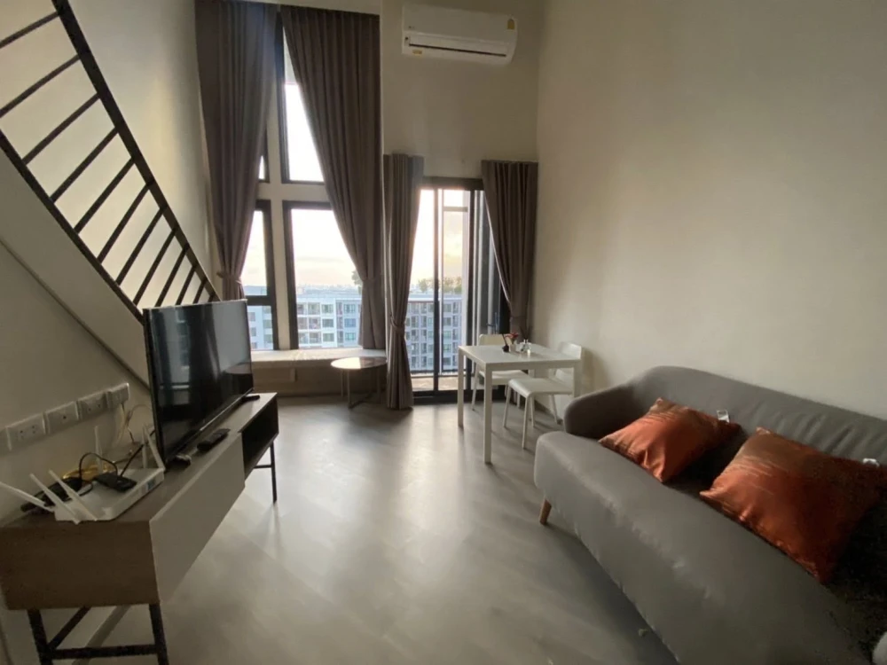 Condo for sale or rent: The Base Saphan Mai, Duplex room, Loft style, open roof, airy and comfortable. Come reserve now, don't delay.