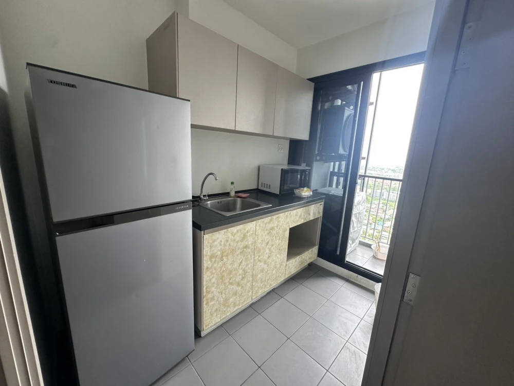For sale, for rent!! Condo The Politan Rive, 46th floor, beautiful room, fully furnished, ready to move in, hurry to book now!!
