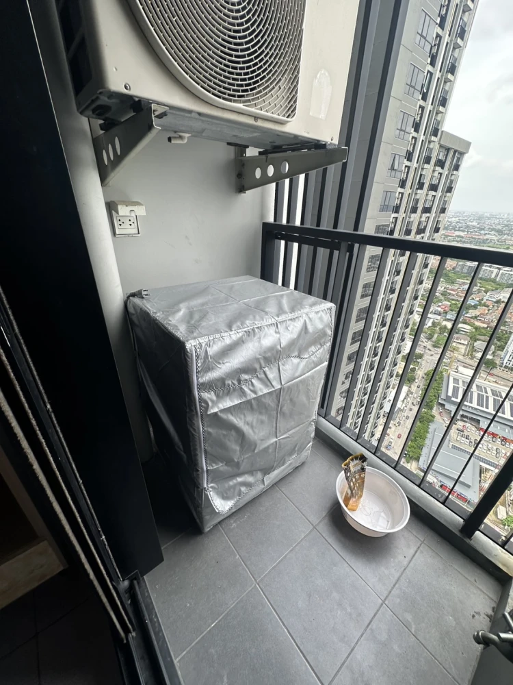 For sale, for rent!! Condo The Politan Rive, 46th floor, beautiful room, fully furnished, ready to move in, hurry to book now!!