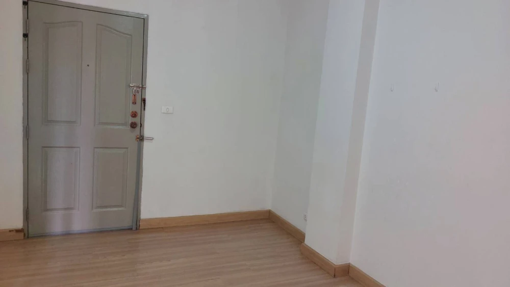 For sale, for rent!! Condo The Kit Sukhumvit 113, 3rd floor, Building B, a good location condo, convenient transportation, good price, don't miss it!!