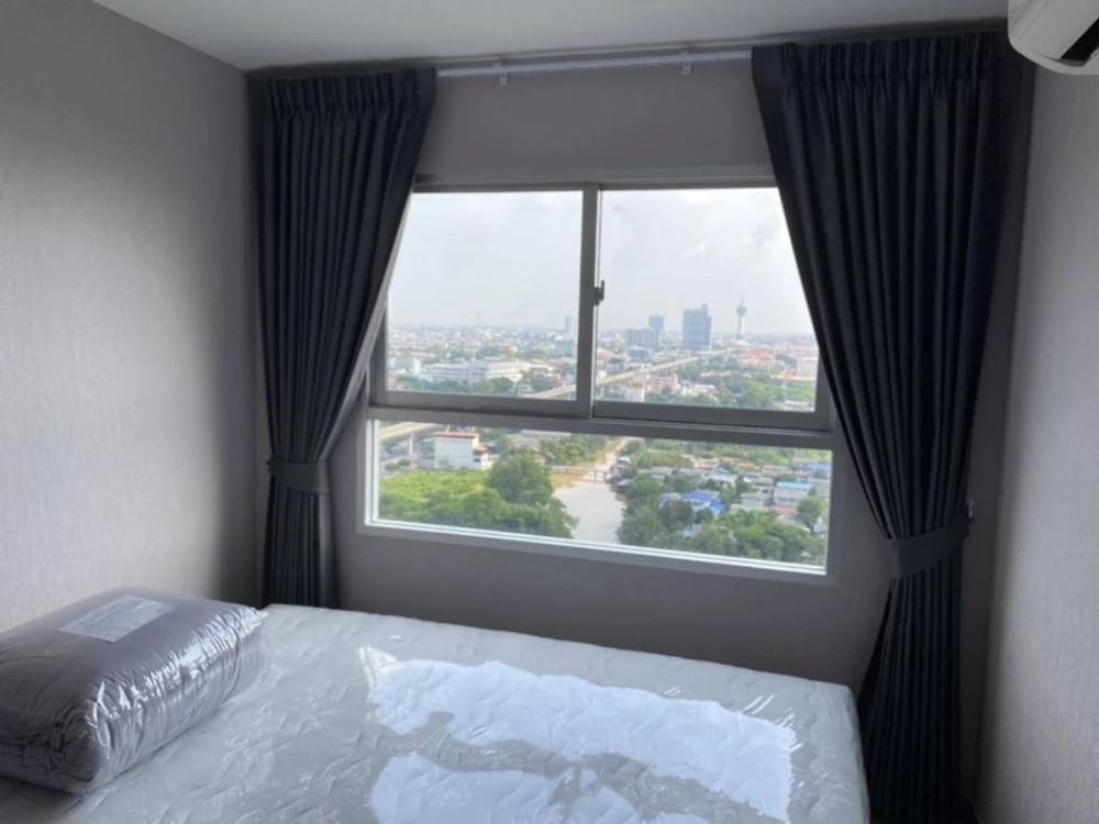 For sale, for rent!! Condo The Trust @ BTS Erawan, 20th floor, river view, fully furnished, just bring your bags and move in. Don't miss out!!
