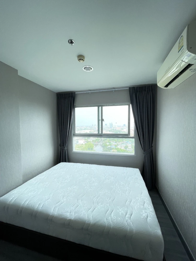 For sale, for rent!! Condo The Trust @ BTS Erawan, 20th floor, river view, fully furnished, just bring your bags and move in. Don't miss out!!