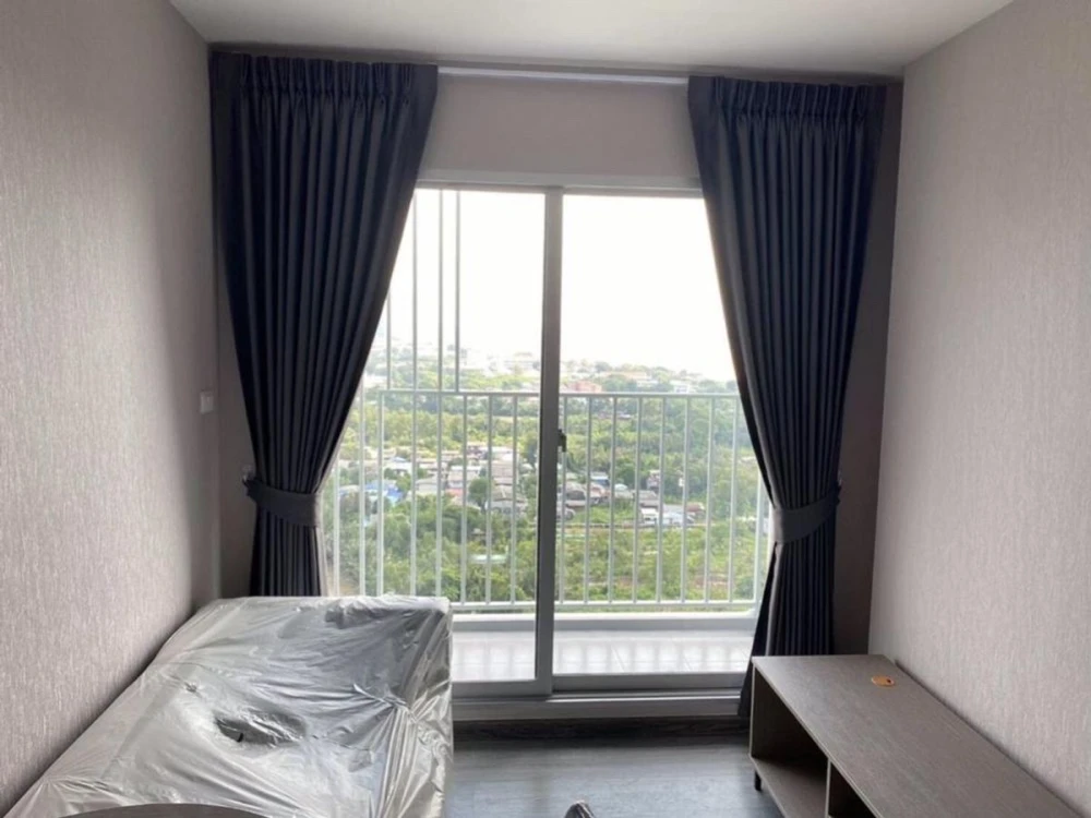 For sale, for rent!! Condo The Trust @ BTS Erawan, 20th floor, river view, fully furnished, just bring your bags and move in. Don't miss out!!