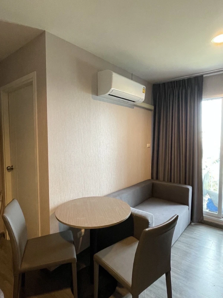 For sale, for rent!! Condo The Trust @ BTS Erawan, 20th floor, river view, fully furnished, just bring your bags and move in. Don't miss out!!
