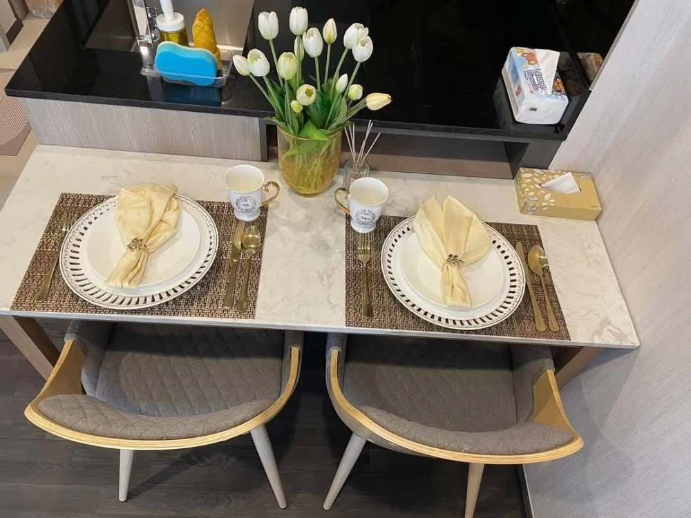 For sale, for rent, condo The Line Asoke Ratchada, high floor, spacious room, partitioned, with furniture + electrical appliances, hurry and book now.